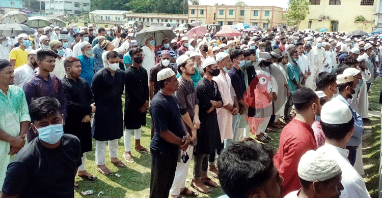 নড়াইলের তিন বন্ধু সড়ক দুর্ঘটনায় নিহত জানাজা সম্পন্ন